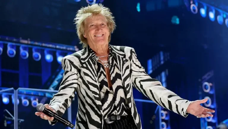 Rod Stewart cancela sus conciertos en México por procedimiento cardiaco
