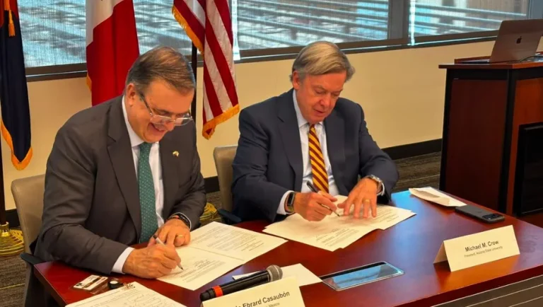 México refuerza vínculo con Arizona para crecer en semiconductores