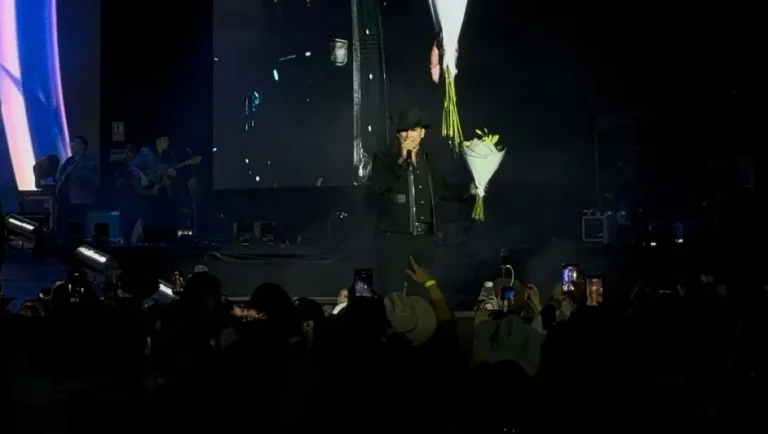 Bobby Pulido ofrece su último concierto en México durante festival en NL