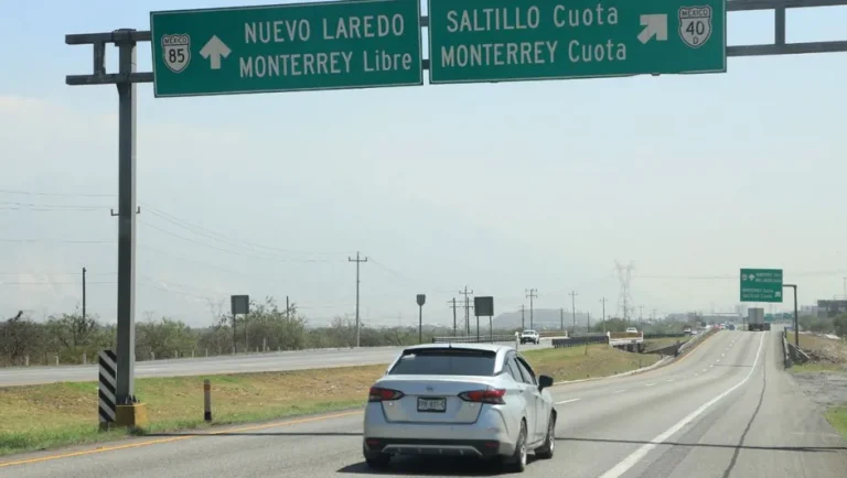 NL alista descuentos para vehículos foráneos tras cancelación del Pase Turístico