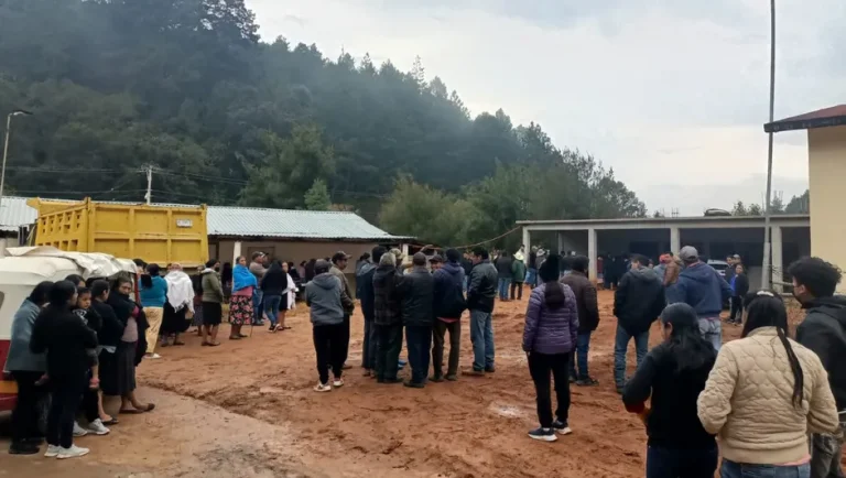 Liberan a periodista y autoridades tras más de 24 horas retenidos en Oaxaca