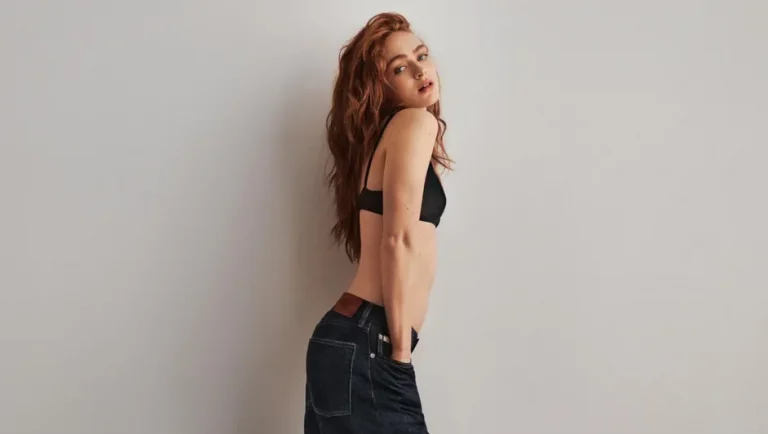 Sadie Sink protagoniza nueva campaña de Calvin Klein