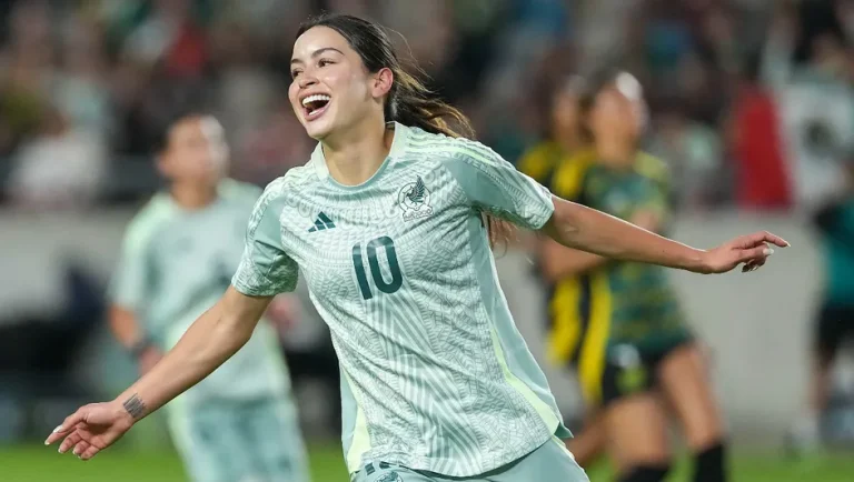 Scarlett Camberos, primera mexicana nominada al Balón de Oro
