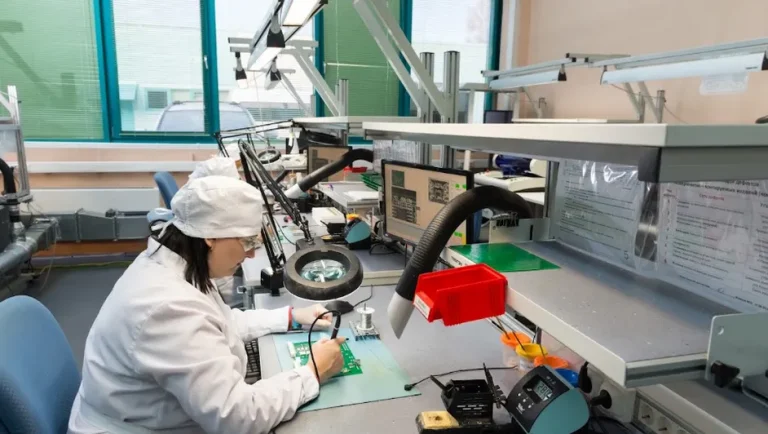 Vietnam rebasa a México en superávit comercial con EU