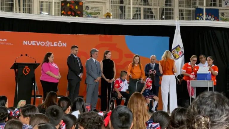 NL inicia vacunación invernal contra la influenza; aplicarán también dosis contra covid