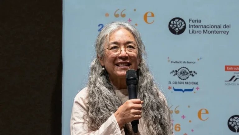 “La literatura es un ejercicio crítico”: Cristina Rivera Garza presenta nuevo libro en la FIL Monterrey