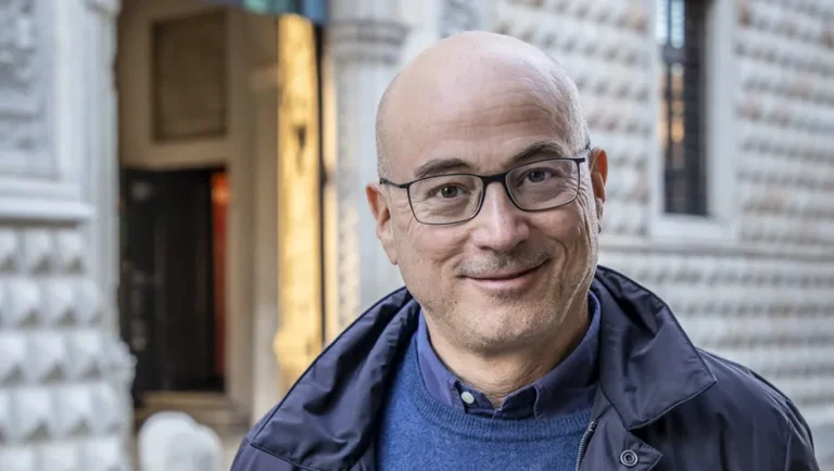 Aldo Cazzullo: “El humanismo es un potente antídoto contra este mundo posthumano”