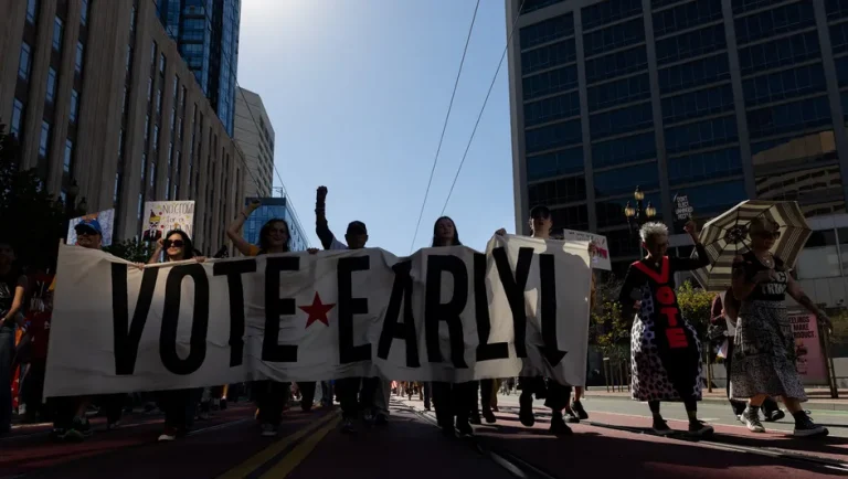 Organizaciones promueven el voto en California rumbo a las elecciones intermedias