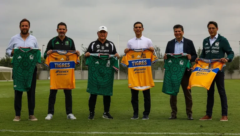 Rafael Márquez visita entrenamiento de Tigres en el CET