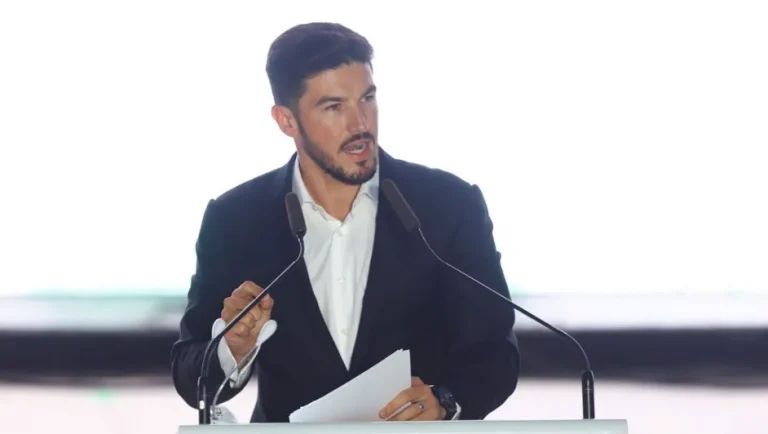 Samuel García arremete contra la “vieja política” rumbo a las elecciones de 2027